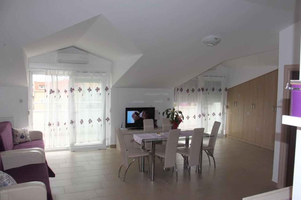 Apartmani Nima Tučepi Extérieur photo