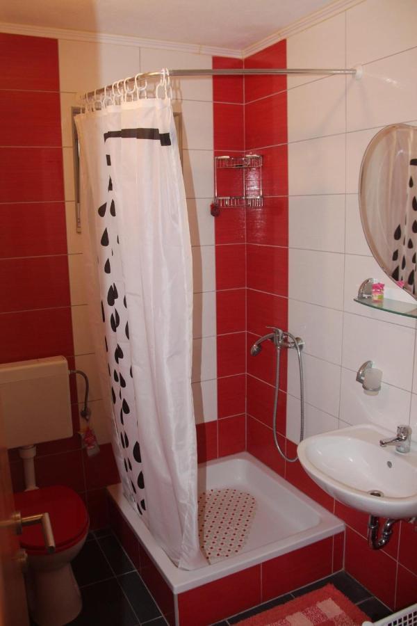 Apartmani Nima Tučepi Extérieur photo
